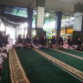 Yayasan Bhakti Nurul Karim dan  Yayasan Ahbabul Musthofa Krapyak studi Banding di PAUD Islam Hidayatullah